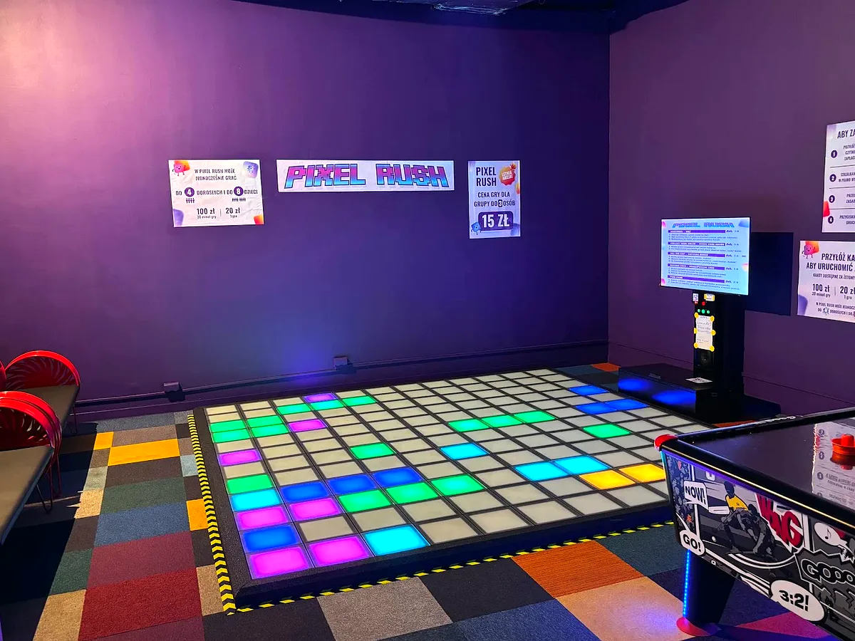 Strefa Pixel Rush w Pasażu Grunwaldzkim – mata LED i cennik