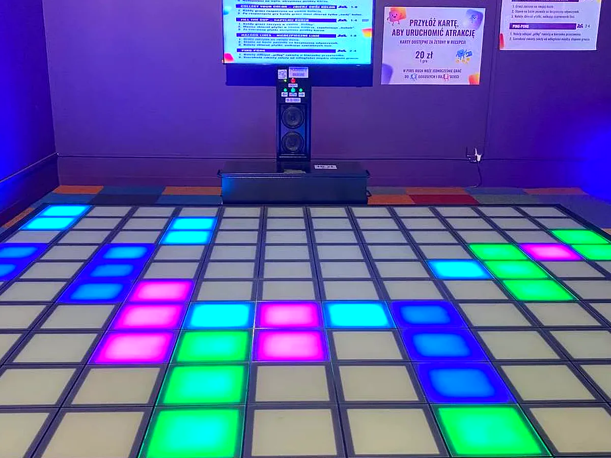 Gra na matie Pixel Rush – gracze w akcji, Wrocław