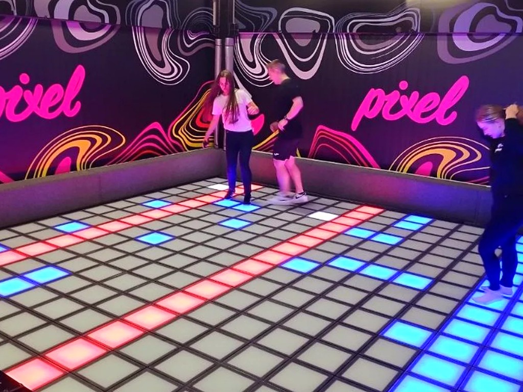 Pixel Rush MAX - duza mata LED